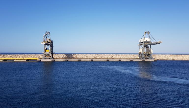Endesa, muelle descarga de carbón